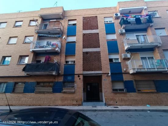  OPORTUNIDAD, SE VENDE PISO EN LA UNION - MURCIA 