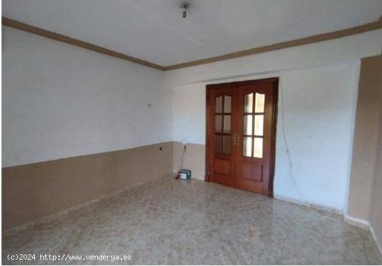 OPORTUNIDAD, SE VENDE PISO EN EL BARRIO PERAL - MURCIA