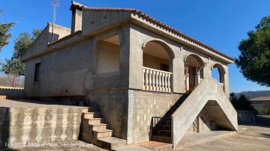  SE VENDE CHALET EN CHESTE - VALENCIA 