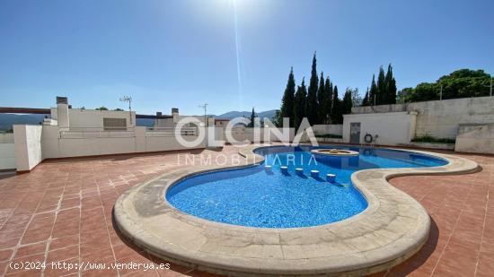 Fabuloso chalet adosado con piscina comunitaria en Villalonga (zona Gandía) - VALENCIA