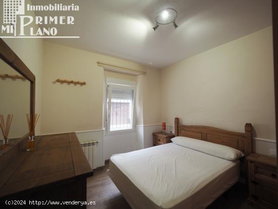 Casa de planta baja en esquina totalmente amueblada con 3 dormitorios,  Por 95.000 € - CIUDAD REAL