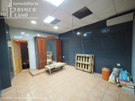 LOCAL COMERCIAL EN EL CENTRO DE TOMELLOSO, POR SÓLO 250 € /MES O EN VENTA POR 75.000 € - CIUDAD