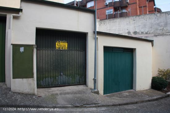 Garaje en Travesía Plaza de Toros - CACERES