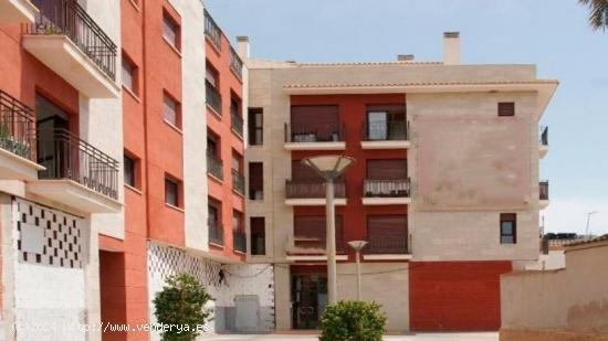 Excelente local de 270 m2 en Cobatillas. - MURCIA