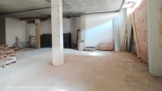 Excelente local de 270 m2 en Cobatillas. - MURCIA