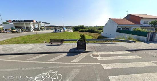 Alquiler de dos solares en Av. Malpica situación inmejorable para negocios - A CORUÑA