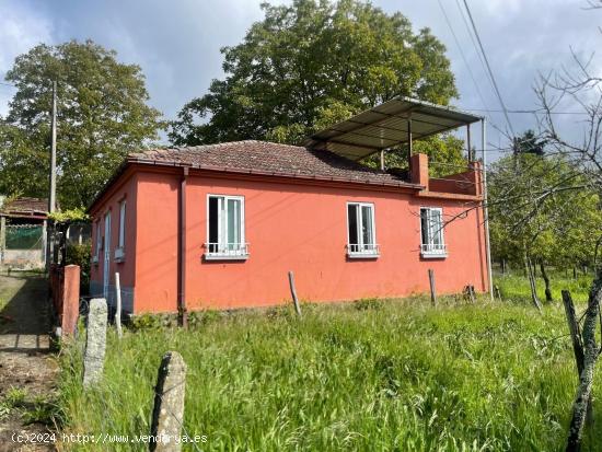 CASA EN VENTA A 10 MINUTOS DE CARBALLIÑO - ORENSE