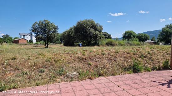 SOLAR DE 1100M2 EN CUBILLOS DEL SIL CON 20METROS DE FACHADA A CARRETERA - LEON