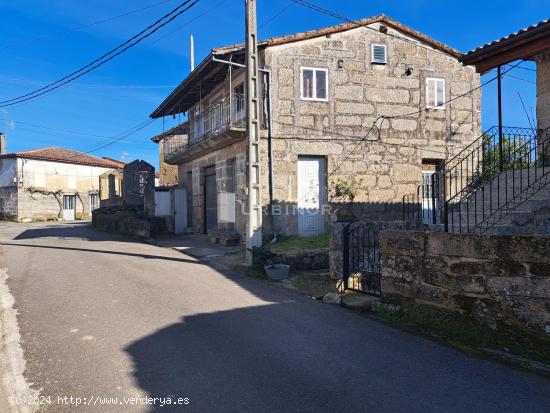 Casa de Piedra, para Reformar. Núcleo urbano. LOÑOA. PEREIRO AGUIAR. - ORENSE