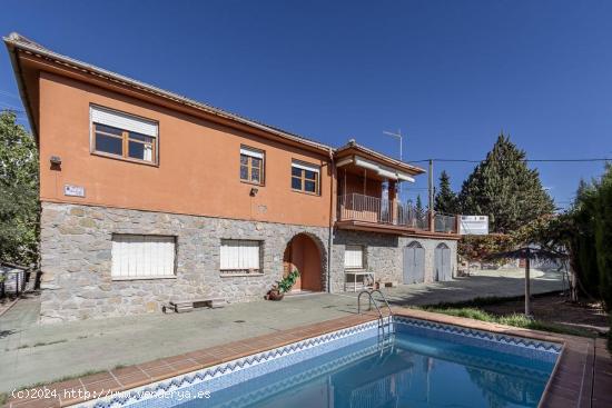  ESTUPENDO CHALET EN PLENA NATURALEZA CON POSIBILIDAD DEHACER 2 VIVIENDAS - GRANADA 