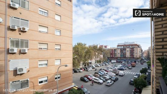 Apartamento de 2 dormitorios en alquiler en Valencia - VALENCIA