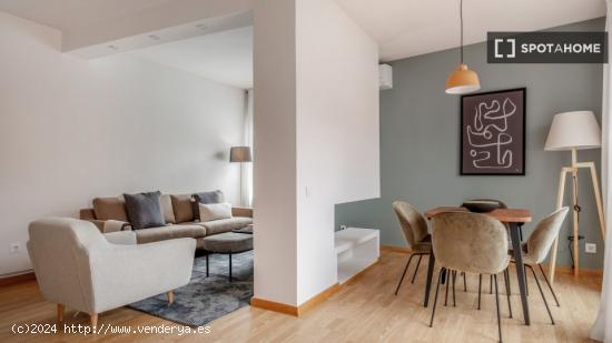 Apartamento de 3 dormitorios en alquiler en Les Corts - BARCELONA