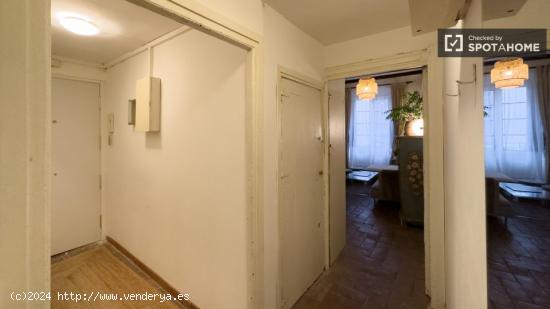 Apartamento de 3 dormitorios en alquiler en el Barrio Gótico - BARCELONA