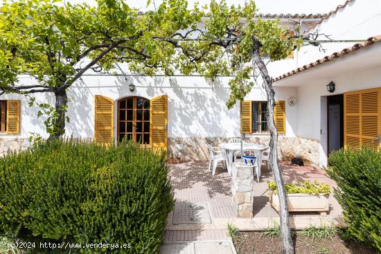 Encantadora Casa Rústica con suelo urbano en Son Espanyol - BALEARES