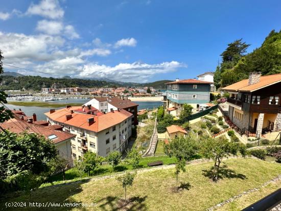 VENTA DE CASA CON VISTAS AL PUERTO DEPORTIVO - ASTURIAS