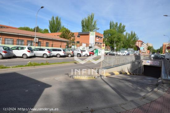 ¿Tienes un gran coche? Se merece una gran plaza de garaje...¡¡¡ - MADRID