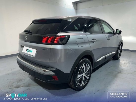 Peugeot 3008  225 e-EAT8 Allure Pack - Sant Feliu de Llobregat