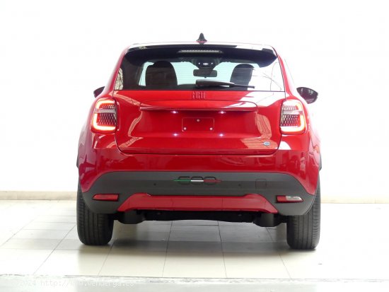 Fiat 600 600e RED 54kwh 115kw (156cv) - Santander