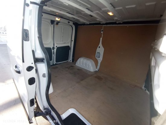 Renault Trafic  FG 27 L1H1 120 CV - Manilva