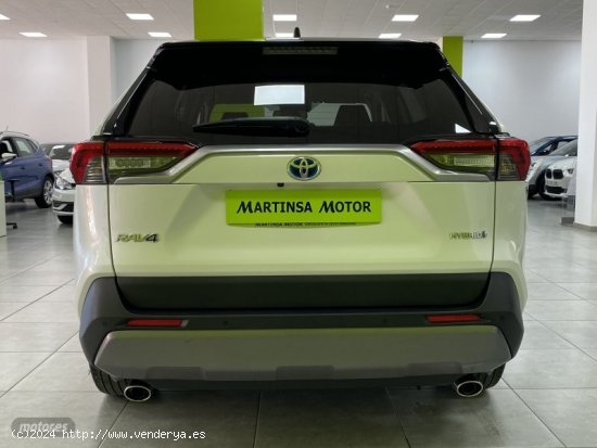 Toyota RAV 4 Advance 4x2 2.5 220H HEV de 2021 con 49.000 Km por 33.800 EUR. en Malaga