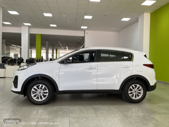 Kia Sportage Concept 4x2 1.6 GDI 131CV de 2022 con 36.000 Km por 19.800 EUR. en Malaga