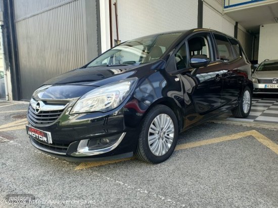 Opel Meriva 1.6cdti ecoFLEX selective de 2014 con 199.000 Km por 7.250 EUR. en Navarra