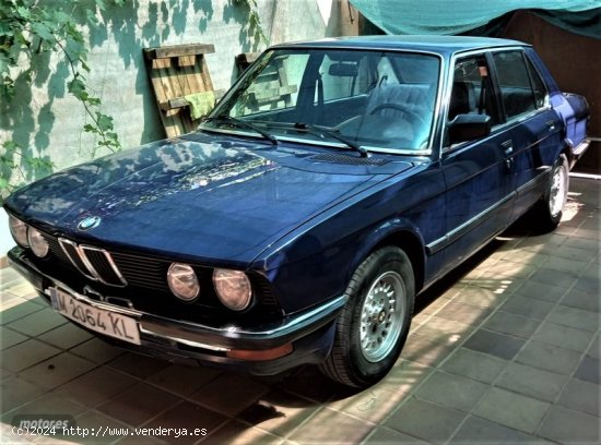 BMW 520i E28 de 1988 con 220.000 Km por 7.500 EUR. en Salamanca