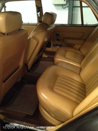 Rolls Royce spirit silver de 1982 con 75.000 Km por 21.000 EUR. en Sevilla