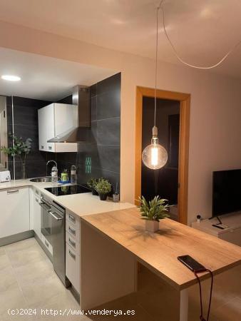 Apartamento de 2 dormitorios con piscina y cerca de las playas. - TARRAGONA