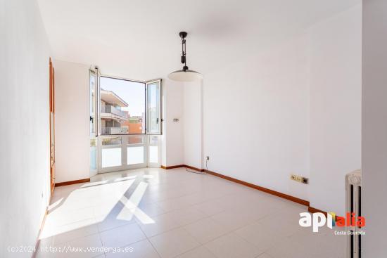 BONITO APARTAMENTO EN CAMBRILS PUERTO VISTAS AL MAR. - TARRAGONA