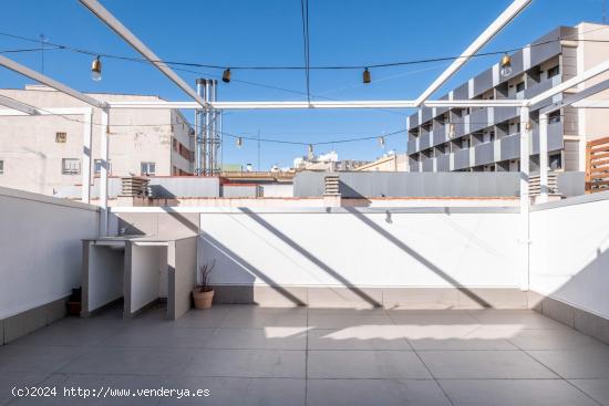 Increíble ático duplex en la Calle Urrea - ZARAGOZA