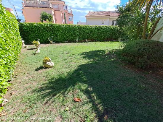 VENTA DE CENTRICA CASA PAREADA EN SEGUR DE CALAFELL - TARRAGONA