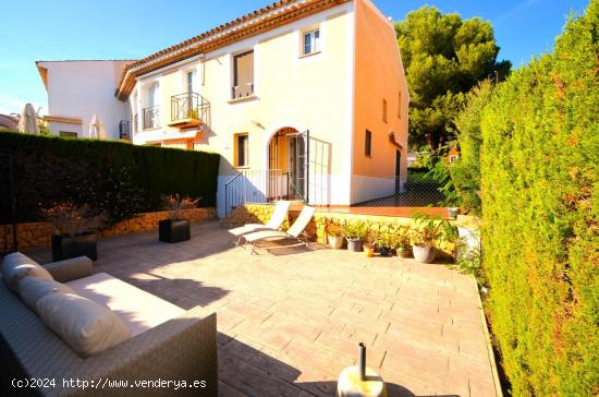  SE VENDE CASA ADOSADA CON TRES DORMITORIOS EN GOLF BAHIA, FINESTRAT! SEVENDGROUP! - ALICANTE 