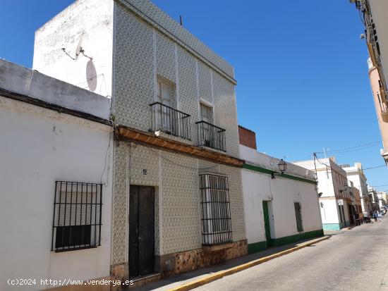 CASA PARA REFORMAR EN PLENO CENTRO DE PUERTO REAL, PRECIO NEGOCIABLE - CADIZ