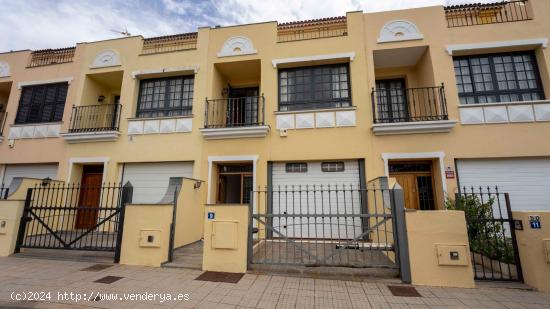 Chalet Adosado en Campus de Guajara - SANTA CRUZ DE TENERIFE