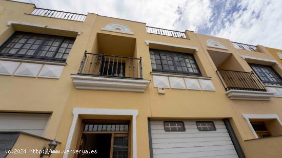 Chalet Adosado en Campus de Guajara - SANTA CRUZ DE TENERIFE