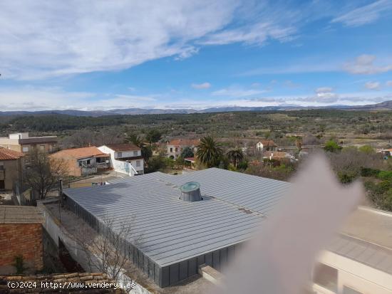 ENCANTADOR PUEBLO DE MONTAÑA - CASTELLON