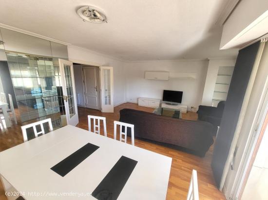 Se vende magnífico piso en pleno centro de Castellón, en calle Enmedio y junto a la Puerta del Sol