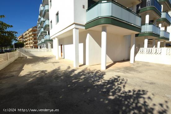  SE VENDE LOCAL COMERCIAL A POCOS PASOS DEL MAR - VALENCIA 