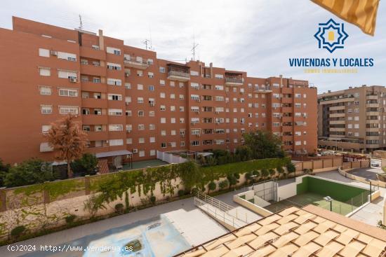  PRECIOSO APARTAMENTO EN SANDERS CON PLAZA DE GARAJE - GRANADA 