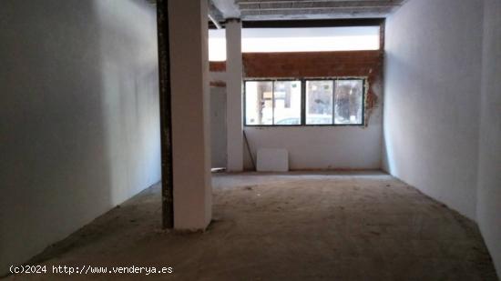 LOCAL EN VENTA Y ALQUILER EN EL BARRIO SAN PEDRO de Burgos DE 75 METROS - BURGOS