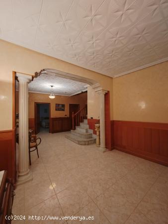 SE VENDE CASA EN ZONA DEL CALVARIO - CIUDAD REAL