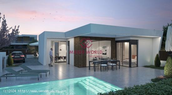 VILLAS DE OBRA NUEVA DE UNA SOLA PLANTA EN CAMPO DE GOLF ALTAONA, MURCIA - MURCIA