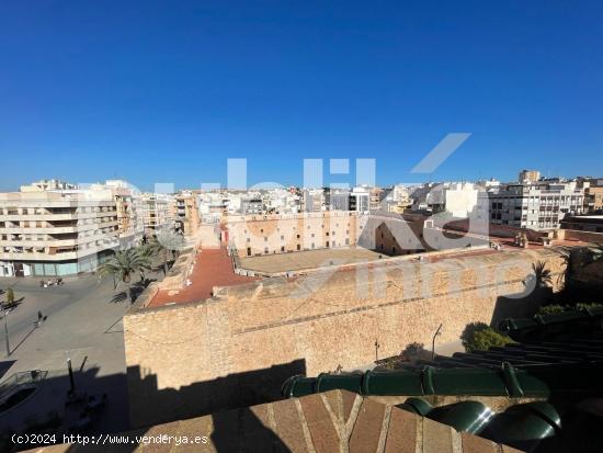  Ático frente al Castillo Fortaleza de Santa Pola - ALICANTE 