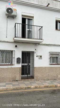 Se alquila casa en Guadiaro zona río - CADIZ