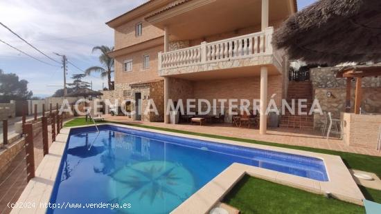 CHALET INDEPENDIENTE CON PISCINA EN  MONTEREAL-CALICANTO - VALENCIA