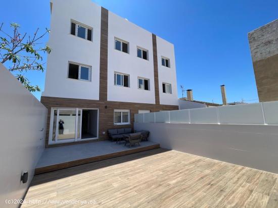 Conjunto residencial de tres plantas en Pilar de la Horadada - ALICANTE