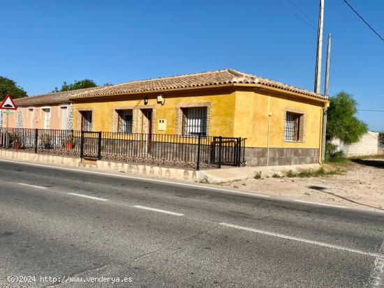 GRAN PLANTA BAJA DE 3 DORMITORIOS CON TERRENO EN RODA - MURCIA