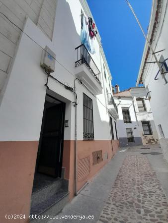 Edificio en la plaza mayor!!!! - CACERES