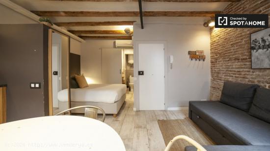 Impresionante apartamento en alquiler en Barri Gòtic - BARCELONA